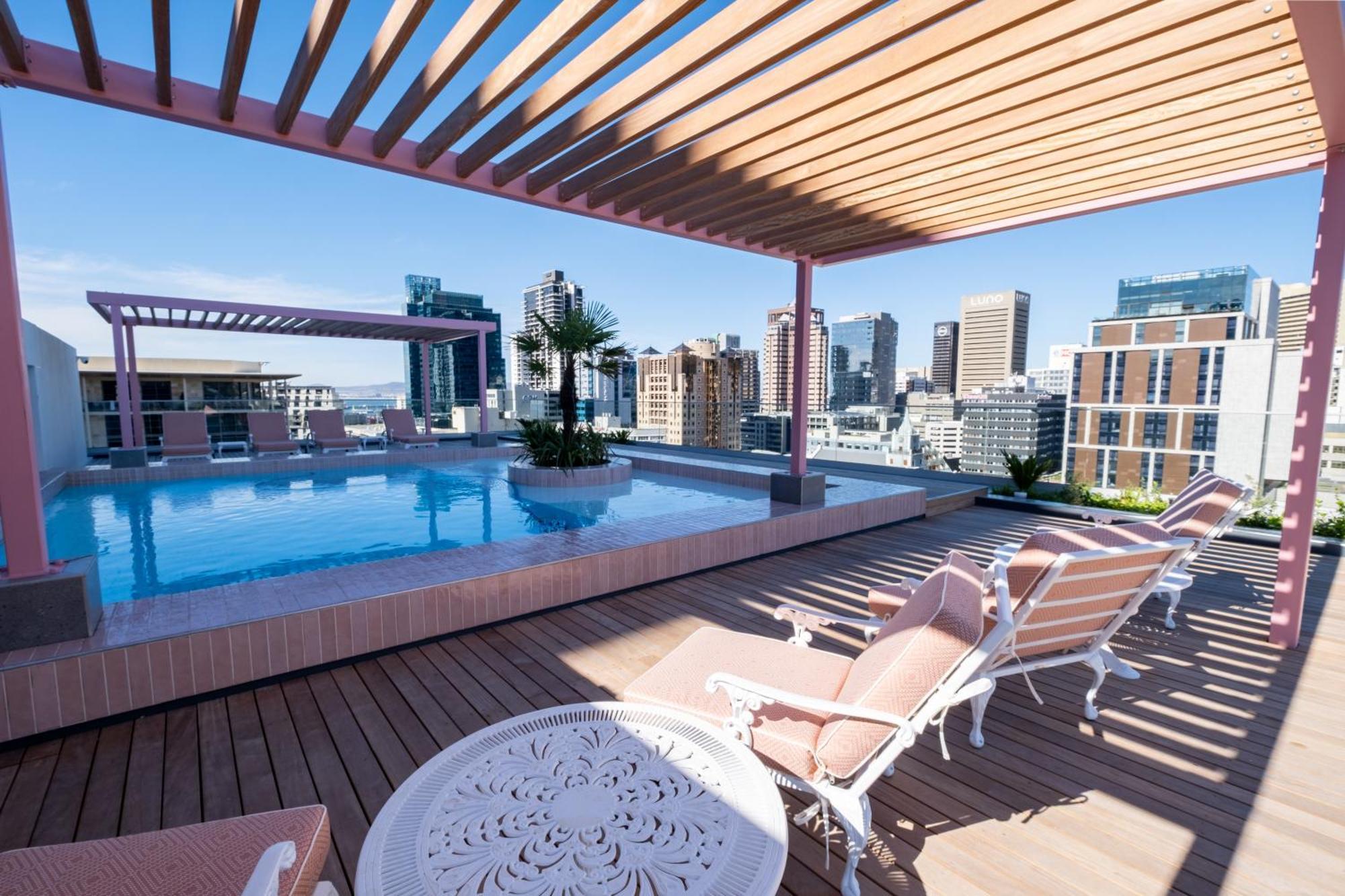 Apartment The Rose 706: 7th Floor Modern