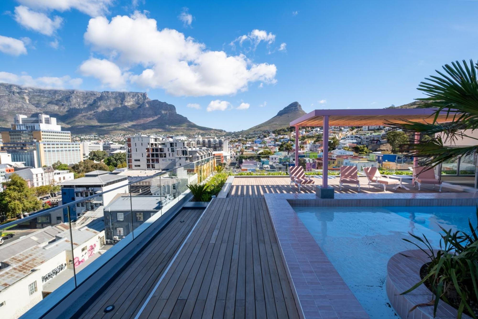 The Rose 706: 7th Floor Modern Cape Town